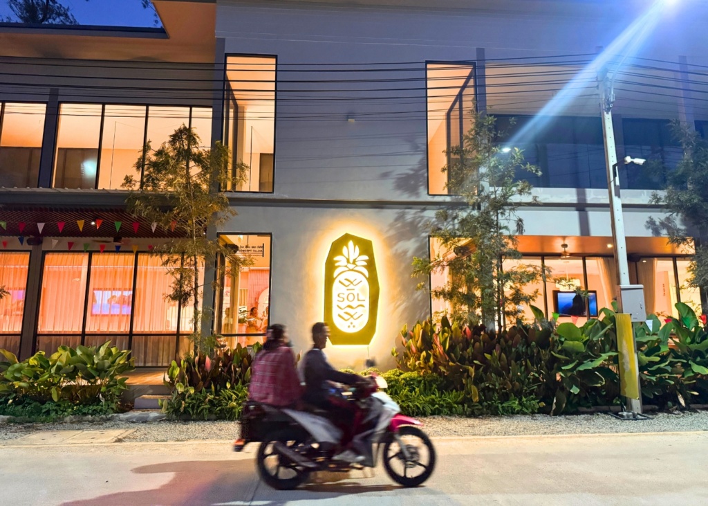 Review: I found a wholesome Phuket spot that works for both family days and date nights