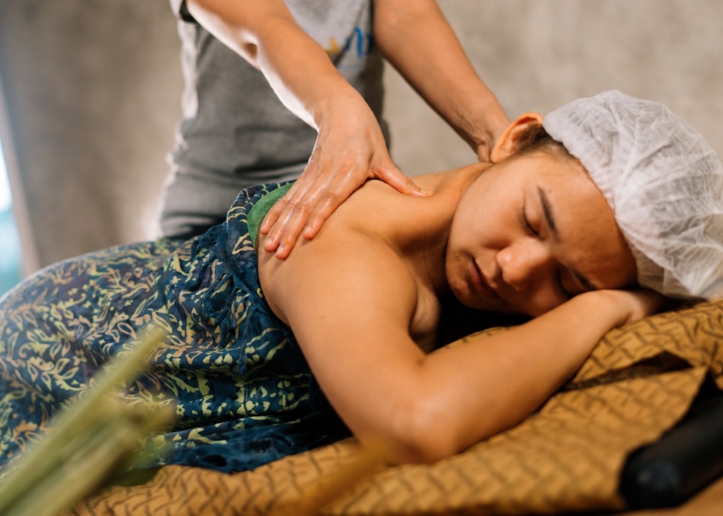Postpartum care in Bangkok: Best traditional Thai Yu Fai services