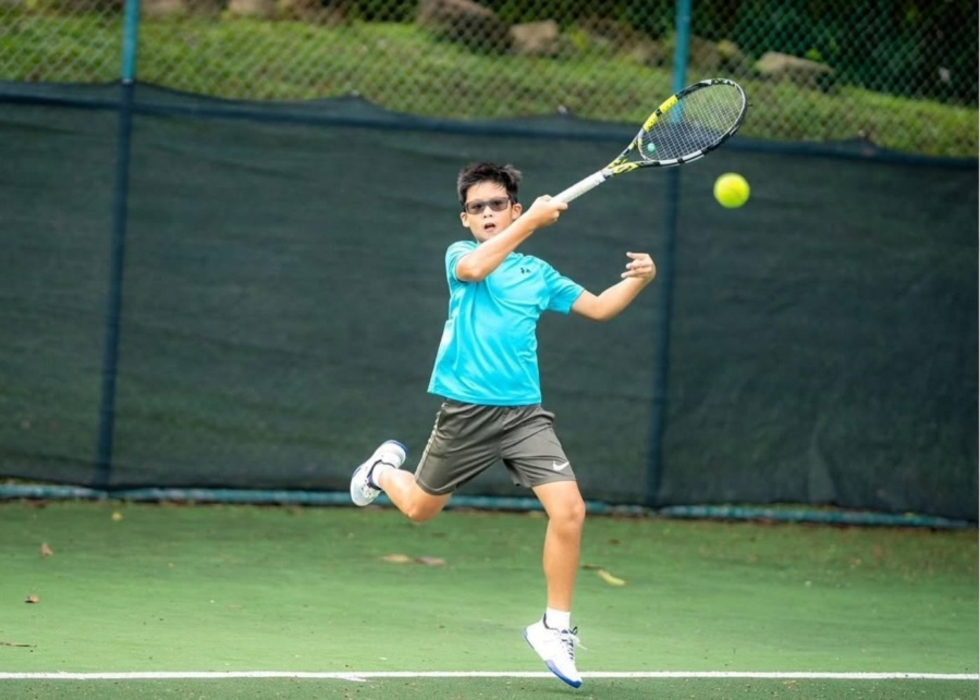 Future academies tennis lessons for young beginners (1)