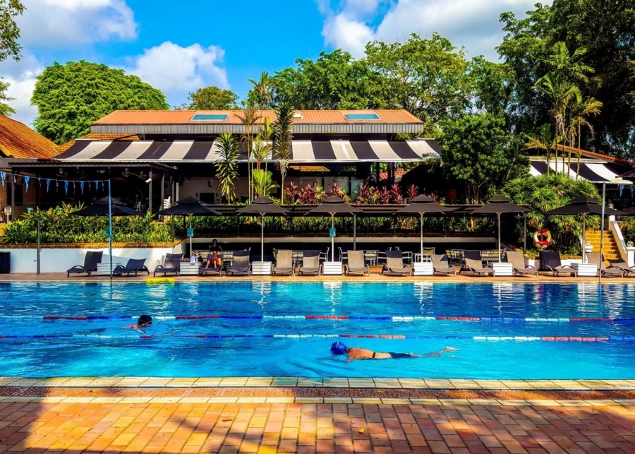 hollandse club saltwater swimming pool
