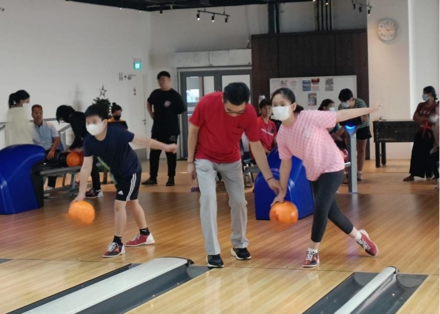 Super Bowl kids bowling singapore