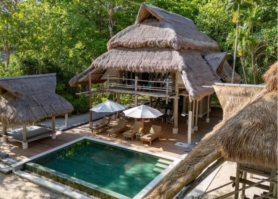 Nikoi Island beach front villas