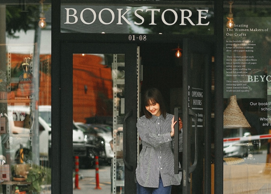 bookstore singapore books beyond borders