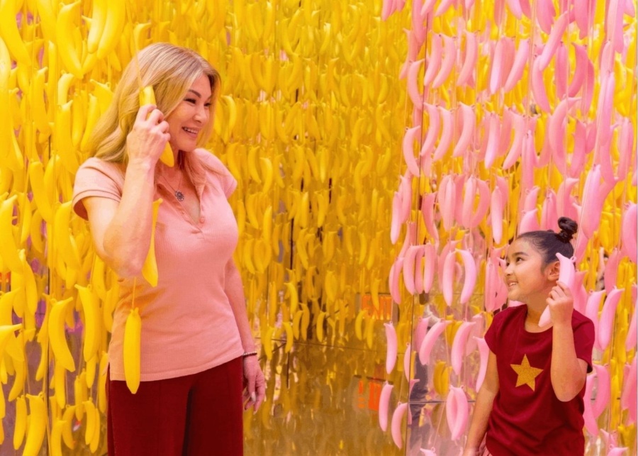 Ice cream museum mum day