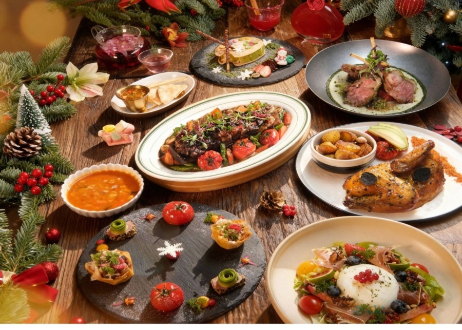 Tomacado Christmas dinner