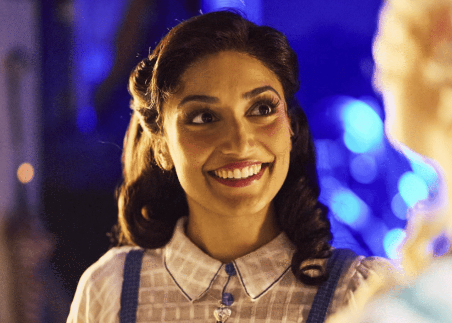 Shubshri Kandiah as Belle