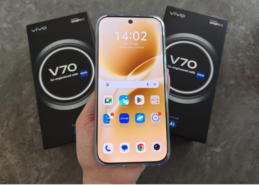 Vivo V70 phone real review Singapore