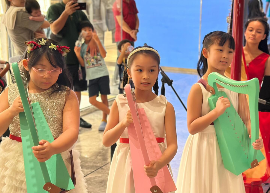 Pluck and Pizz harp musical Singapore for kids