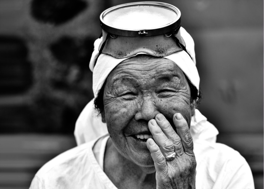jeju haenyeo mother's love