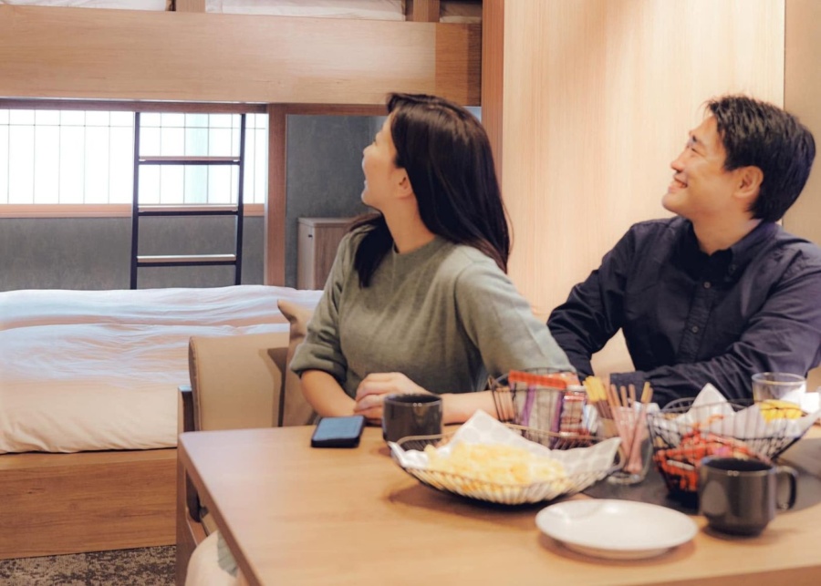 family travel in japan room dining