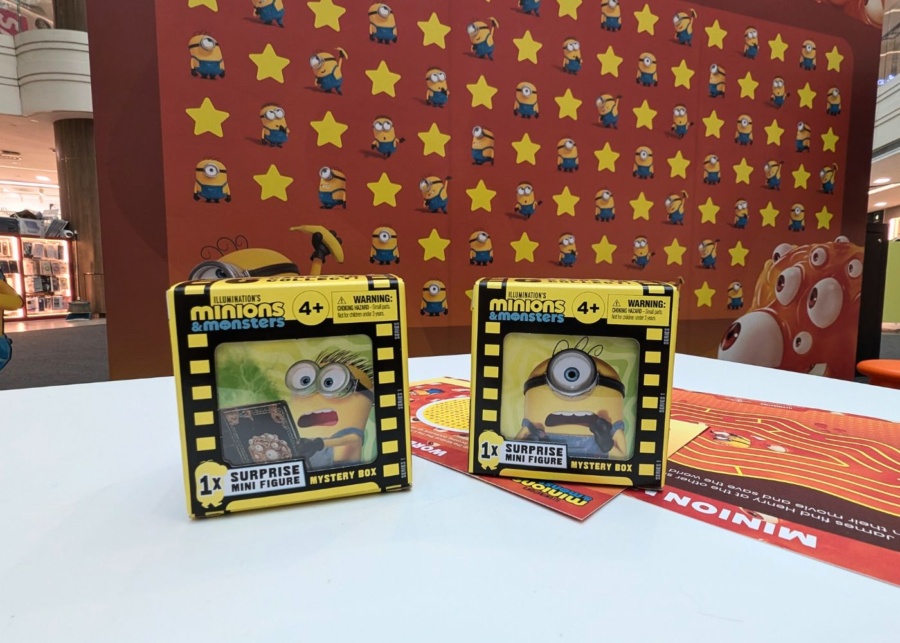 minions & monsters surprise gift