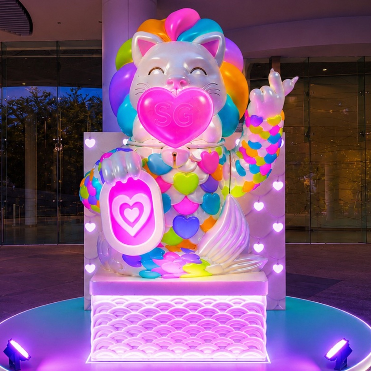 The Blooming Hearts Fortune Merlion
