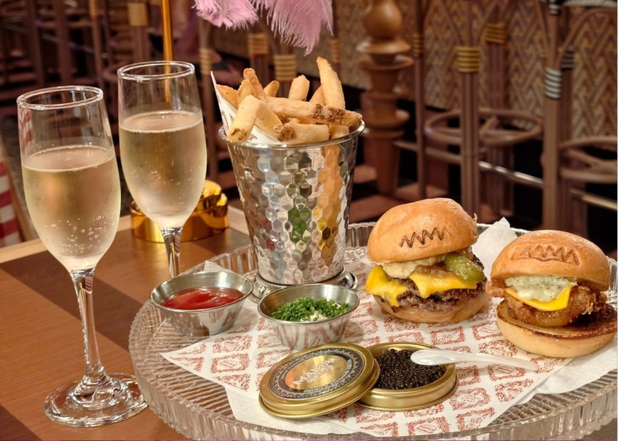Mama restaurant happy meal