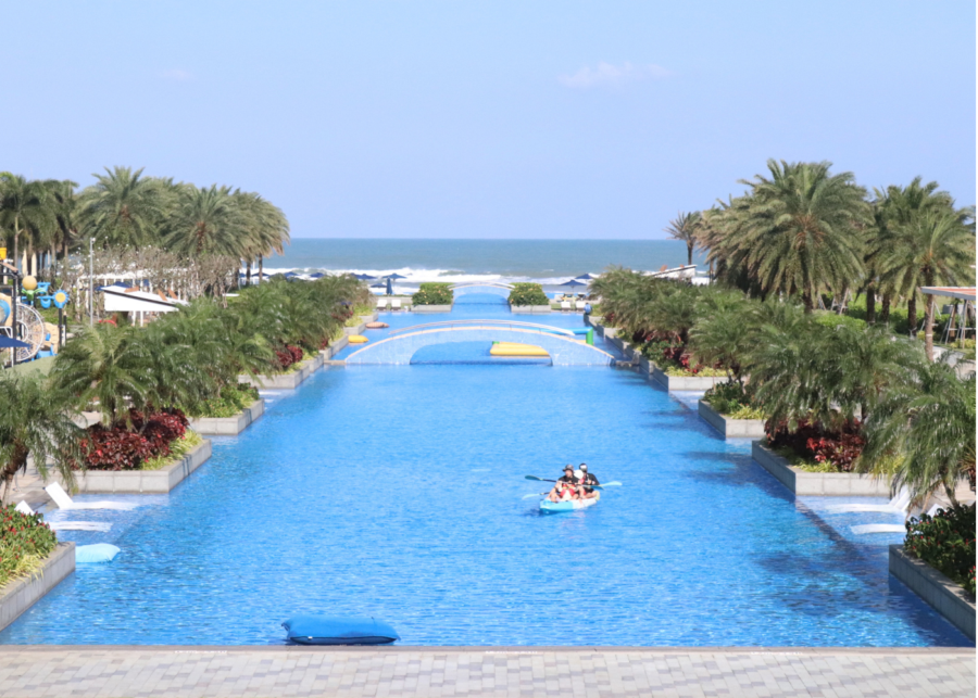 Sheraton Danang Vietnam pool