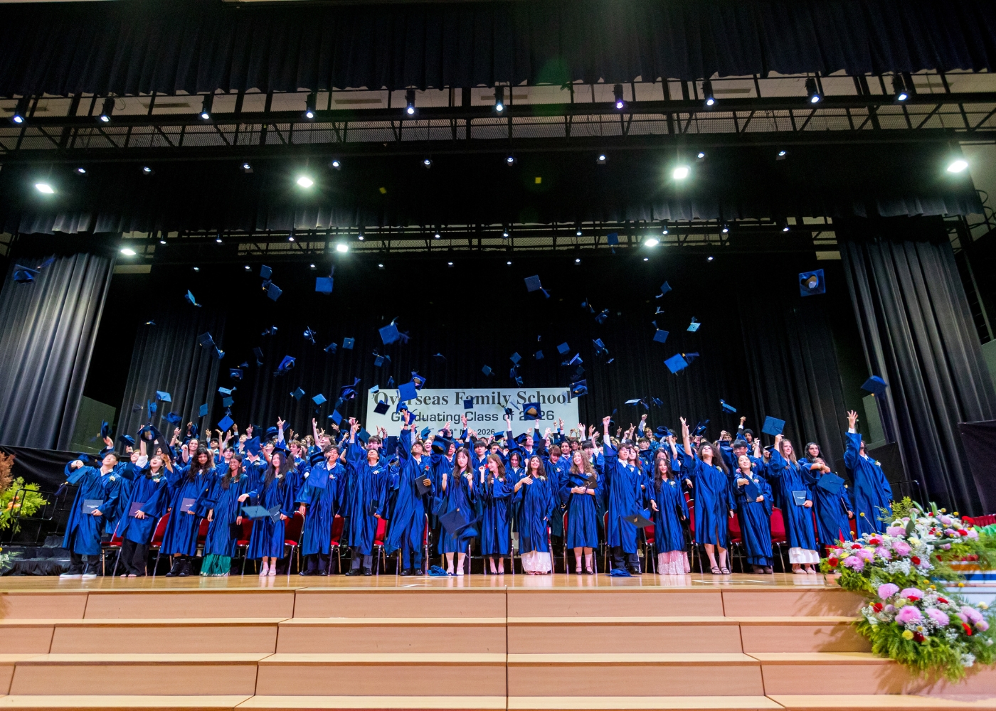 This non-selective international school did it again – two perfect IB Diploma scorers and more than 40 straight-A students in the IGCSE