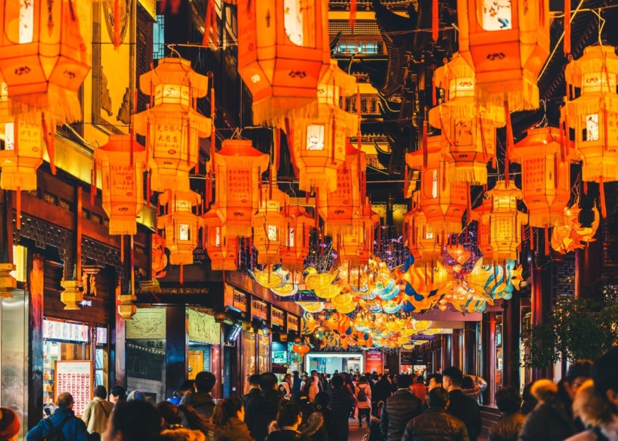 shanghai yu garden at night
