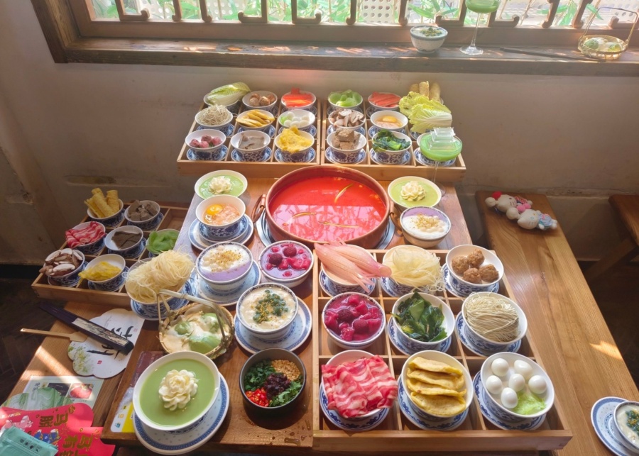 suzhou with kids - try hot pot wan yuan